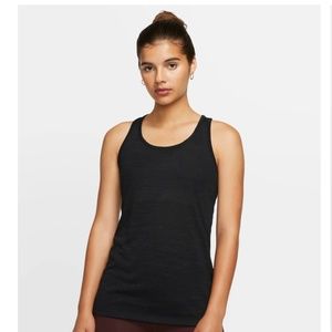 Nike Dri Fit Legend Tank